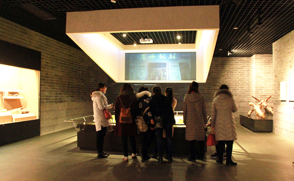 数万件藏品让大家不住赞叹 数万件藏品让大家不住赞叹